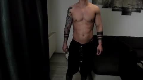 RichardDarell online show from July 12, 5:43 am