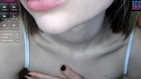 Luna online show from April 2, 7:43 pm