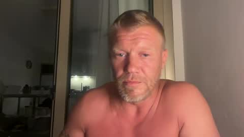 richiee3891 online show from July 24, 10:40 pm