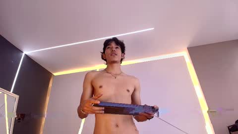 rick_flame06 online show from May 4, 2:12 pm