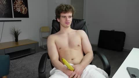 RICKY BECKO online show from October 17, 3:16 pm