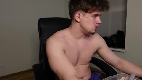 RICKY BECKO online show from March 4, 8:50 pm