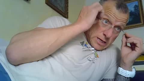 ricogumpi online show from June 17, 11:37 am