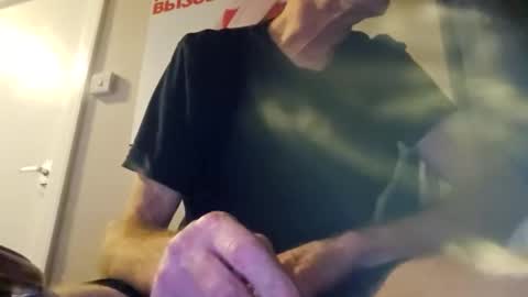 ridetherodd96 online show from November 29, 7:38 am