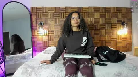 Sara online show from February 24, 10:04 am