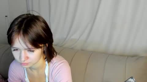 riley__davis online show from June 12, 3:27 am