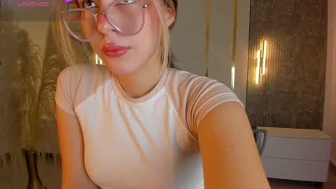 Riley Sierra online show from February 10, 1:03 pm