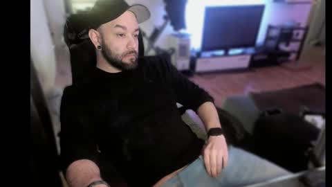 Ask Me online show from March 4, 8:35 am