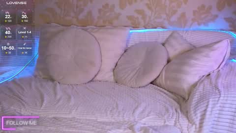 Alice online show from October 19, 1:38 pm