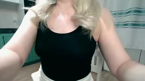 Rita online show from December 8, 5:33 pm