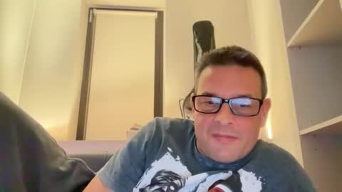 Darrius online show from December 1, 12:41 am