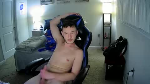 Snapshot of ro0stercogbern chatting on October 31, 11:49 pm ro0stercogbern online show from October 31, 11:49 pm