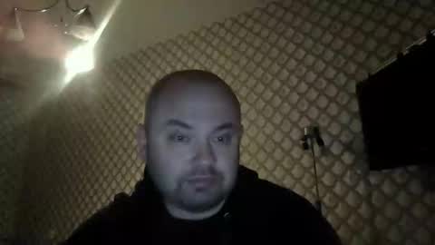 rob18997 online show from November 23, 8:29 pm