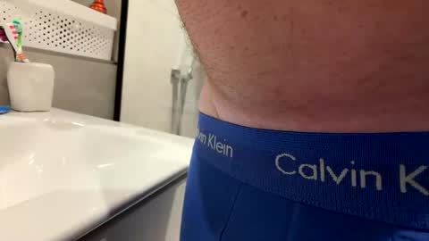 rob398367 online show from May 31, 11:50 pm