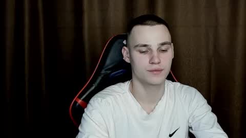 robert10211 online show from February 17, 7:12 pm