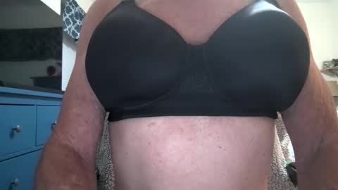 robert online show from November 2, 2:11 am