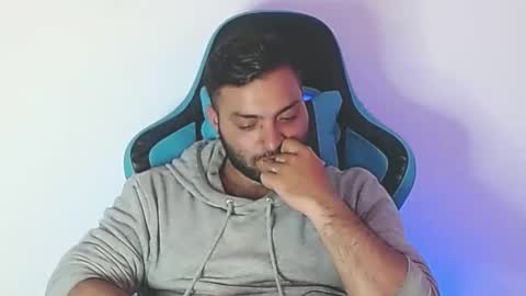 Stiven - online show from December 21, 6:03 pm