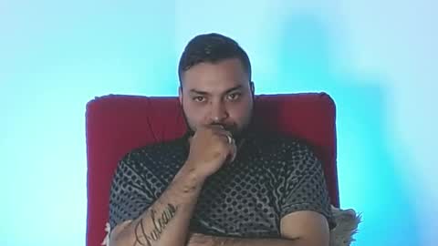 Snapshot of robert_leroy chatting on October 5, 1:14 am Stiven - online show from October 5, 1:14 am