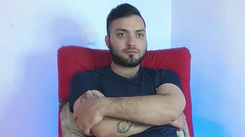 Snapshot of robert_leroy chatting on February 19, 8:52 pm Stiven - online show from February 19, 8:52 pm