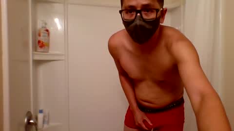 robertchat93 online show from August 4, 7:37 am