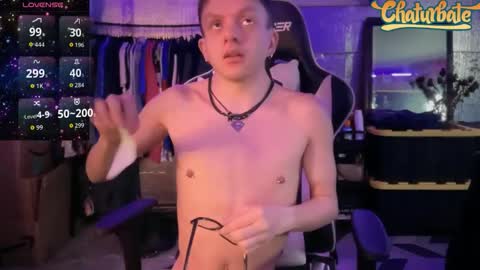 Robert Cici Jr. online show from October 31, 4:02 am