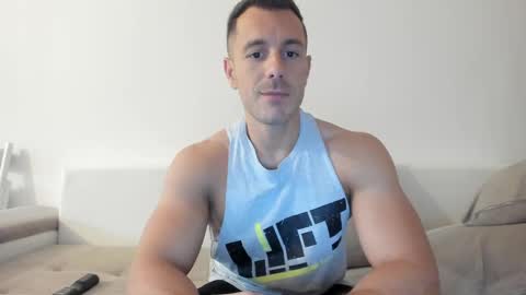 roberto4ever online show from June 7, 9:58 am