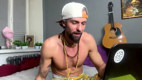 roberto gray online show from June 16, 11:09 pm