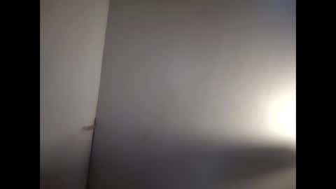 robertsaiz4200 online show from May 5, 9:31 pm
