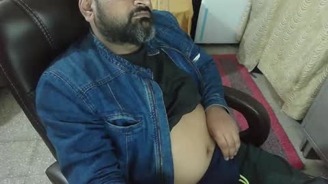 robin online show from November 30, 4:58 pm