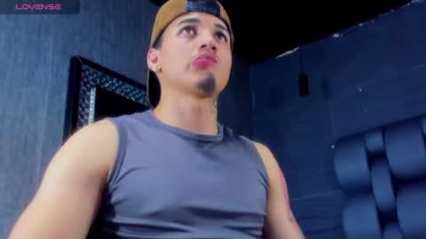 rocco_santos online show from July 17, 12:34 am