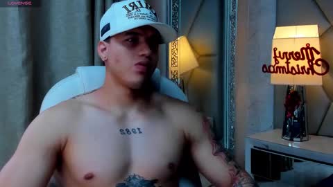 rocco_santos online show from November 16, 10:01 pm