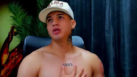 rocco_santos online show from February 13, 6:55 pm