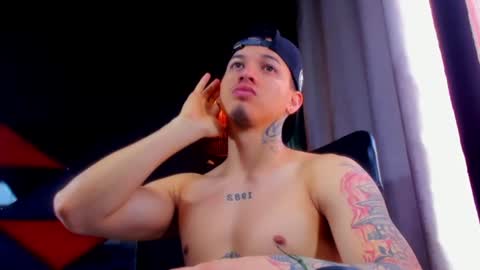 rocco_santos online show from June 22, 6:37 pm