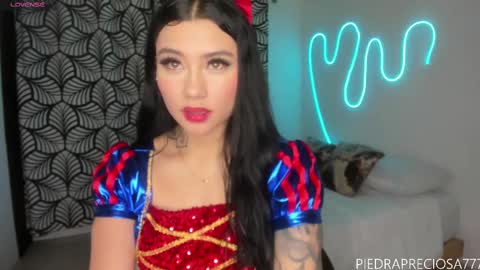 Snapshot of rockandlovexx chatting on March 9, 10:52 pm Samantha Estephania  online show from March 9, 10:52 pm