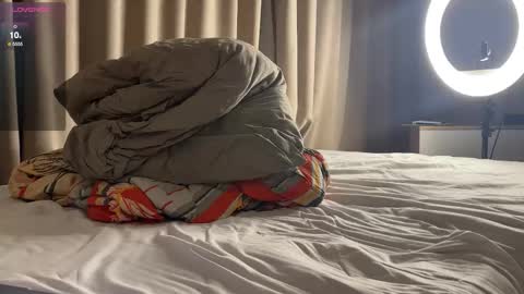 Rodrigo online show from November 11, 12:02 am