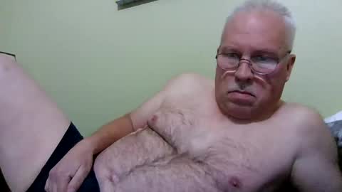 Snapshot of rodstud641 chatting on January 10, 11:29 pm rodstud641 online show from January 10, 11:29 pm