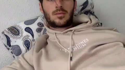 Rafa online show from December 3, 1:38 pm