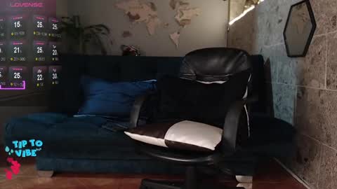 Snapshot of rogert_xx chatting on February 18, 1:54 am Rogert online show from February 18, 1:54 am