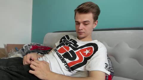 taylor fox online show from September 23, 1:49 pm