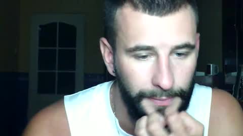 Max online show from September 22, 8:02 pm