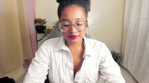 Is A Belle online show from July 4, 4:16 am