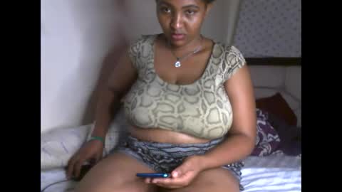 Romina 26 online show from February 3, 12:40 am