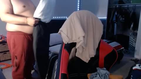 rompecorazones856235 online show from February 26, 8:01 pm