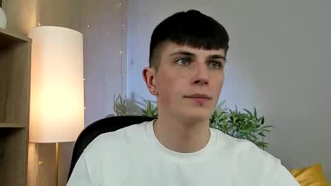 Rony online show from March 3, 8:27 pm