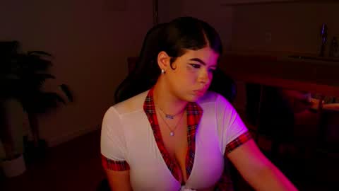 Rosalie Bliss online show from June 9, 7:57 pm