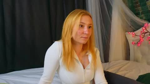 rosaliehandley online show from June 9, 9:09 am