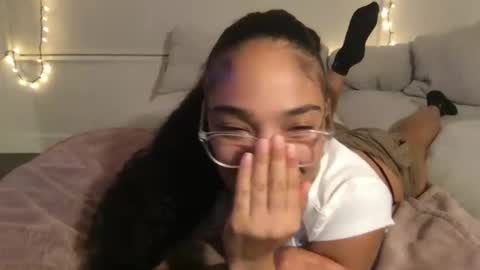 Rosalina online show from November 26, 6:21 am