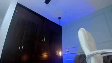 rose__monroe online show from January 9, 7:52 pm