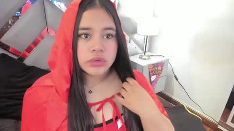 Rose 3 online show from October 31, 6:41 pm