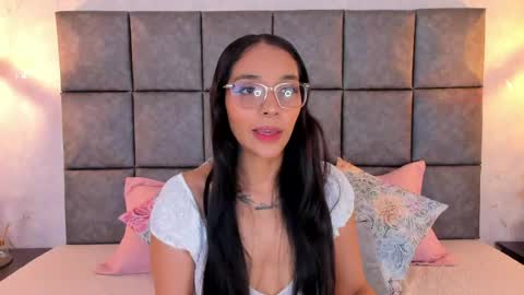 roseaurora online show from June 8, 10:38 am